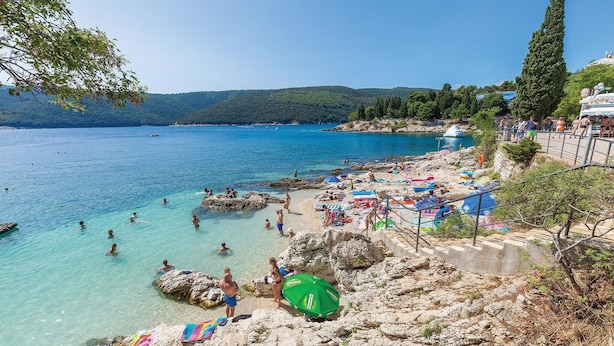 Beach nearby - Beach front apartment in Ravni with WiFi (Ravni)