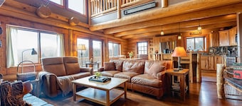 Log Cabin with Breathtaking Views, Dogs OK