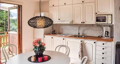 Beautiful home in Finspång with WiFi