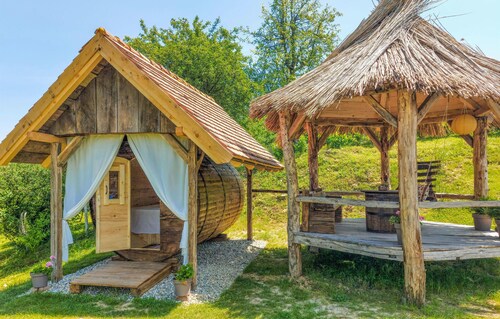 Awesome home in Popovaca