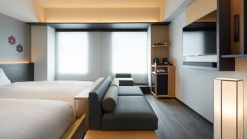 Corner Deluxe Twin room, Non Smoking (28 square meters) | In-room safe, free WiFi, bed sheets