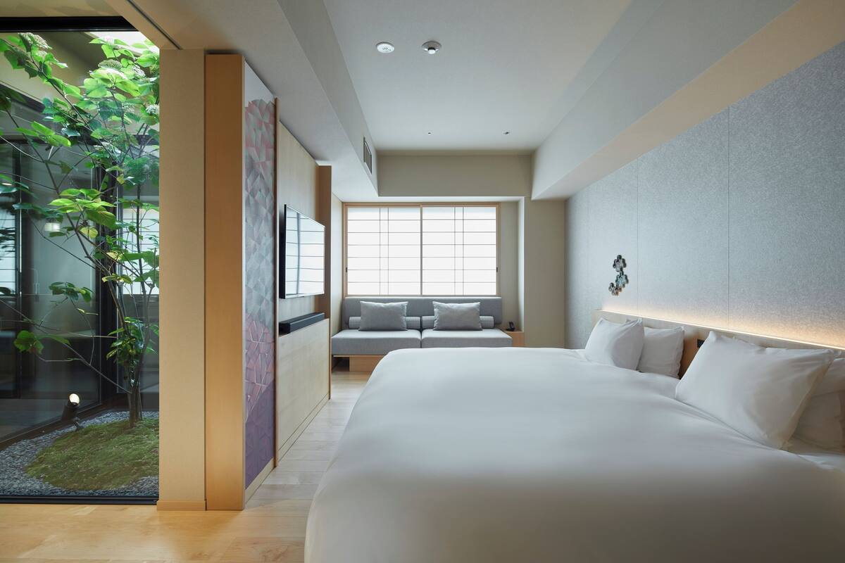Premier kamer, niet-roken (King) | Luxe beddengoed, een kluis op de kamer, gratis wifi, beddengoed