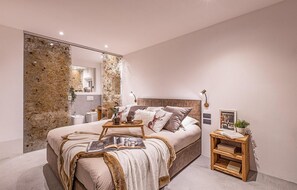 2 bedrooms, free WiFi, bed sheets - Gorgeous home in Predazzo with sauna (Predazzo)