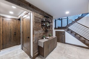 Interior - DV Loop Old Town Home by Luxury Mountain Destinations (Park City)
