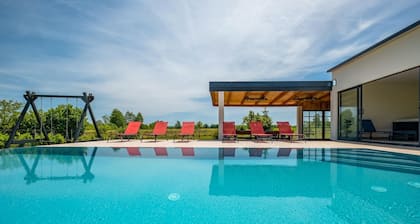 Lovely home in Banska Selnica with sauna