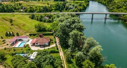 Lovely home in Banska Selnica with sauna