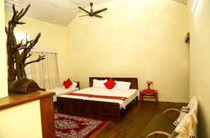 2 bedrooms, bed sheets - Deluxe Double Room In British Bungalow (Vythiri)