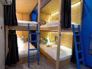 Yhteismajoitus, 1 makuuhuone, parveke | 1 makuuhuone, Wi-Fi