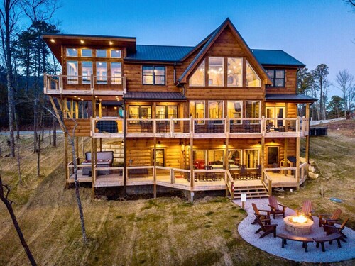 Treetop Treasure with Fire Pit, Game Rm, Bball, A+ Views, Swings, Yard, Desk, EV