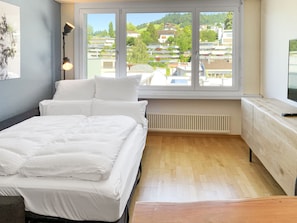 1 bedroom, iron/ironing board, travel cot, free WiFi