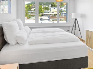 1 bedroom, iron/ironing board, travel cot, free WiFi