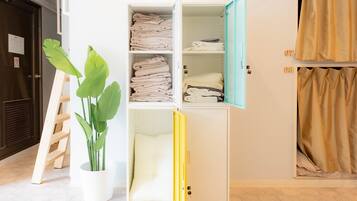 Apartment, Non Smoking | Room amenity