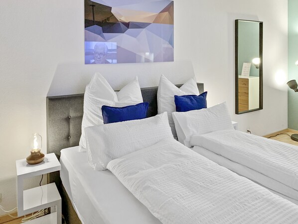 1 bedroom, iron/ironing board, travel cot, free WiFi