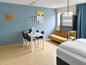 1 bedroom, iron/ironing board, travel cot, free WiFi - City View Business Apartment, Fiber, Netflix (Zug)
