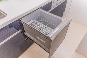 一棟貸し 禁煙 | 専用簡易キッチン | 冷蔵庫、電子レンジ、コンロ、コーヒー / ティーメーカー