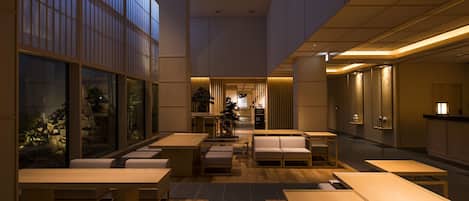 Lounge i lobbyen