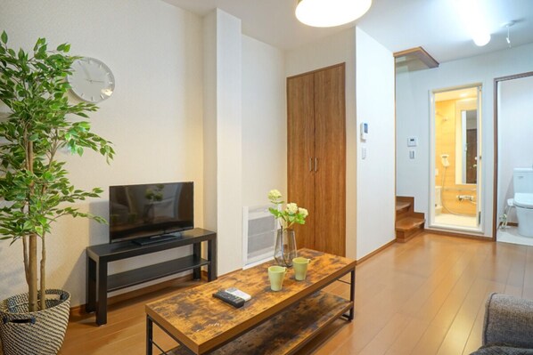 Rumah, Bebas Asap Rokok | Televisi