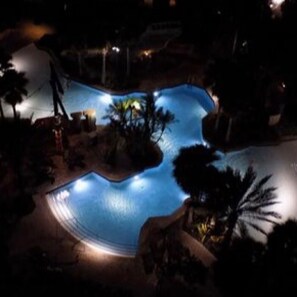Piscine extérieure, piscine chauffée