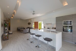 Family Villa | Private kitchen | Full-size fridge, microwave, oven, stovetop - Modern 3 Bedroom Pool Villa MP67 (Hua Hin)