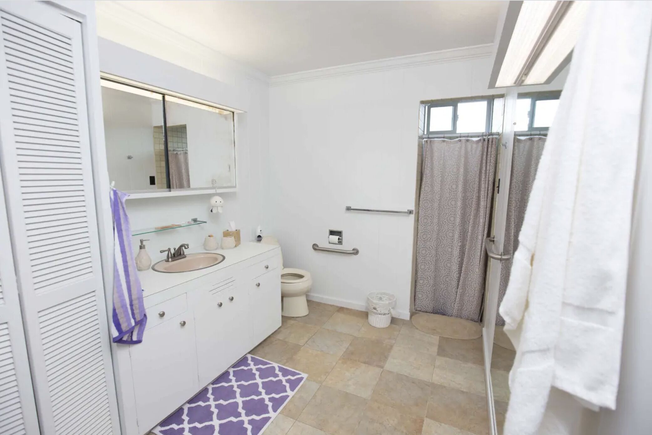 Cozy Oceanview House on 1 acre Orchard