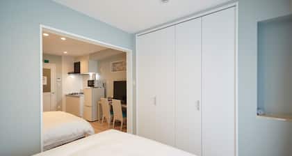 Condominium OKOU Miebashiekimae