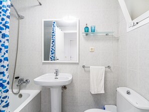 Hair dryer, towels