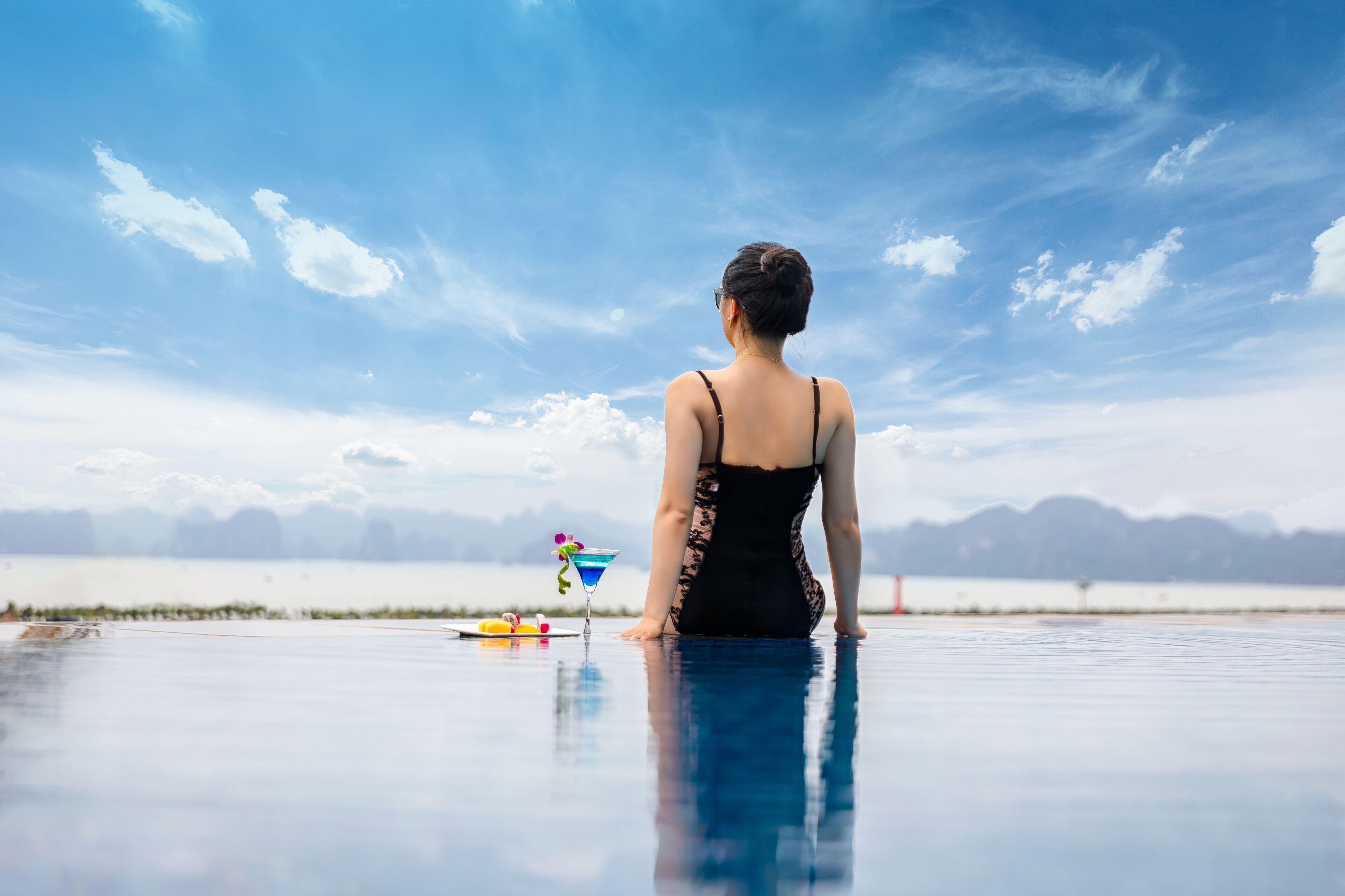 Outdoor pool, pool loungers