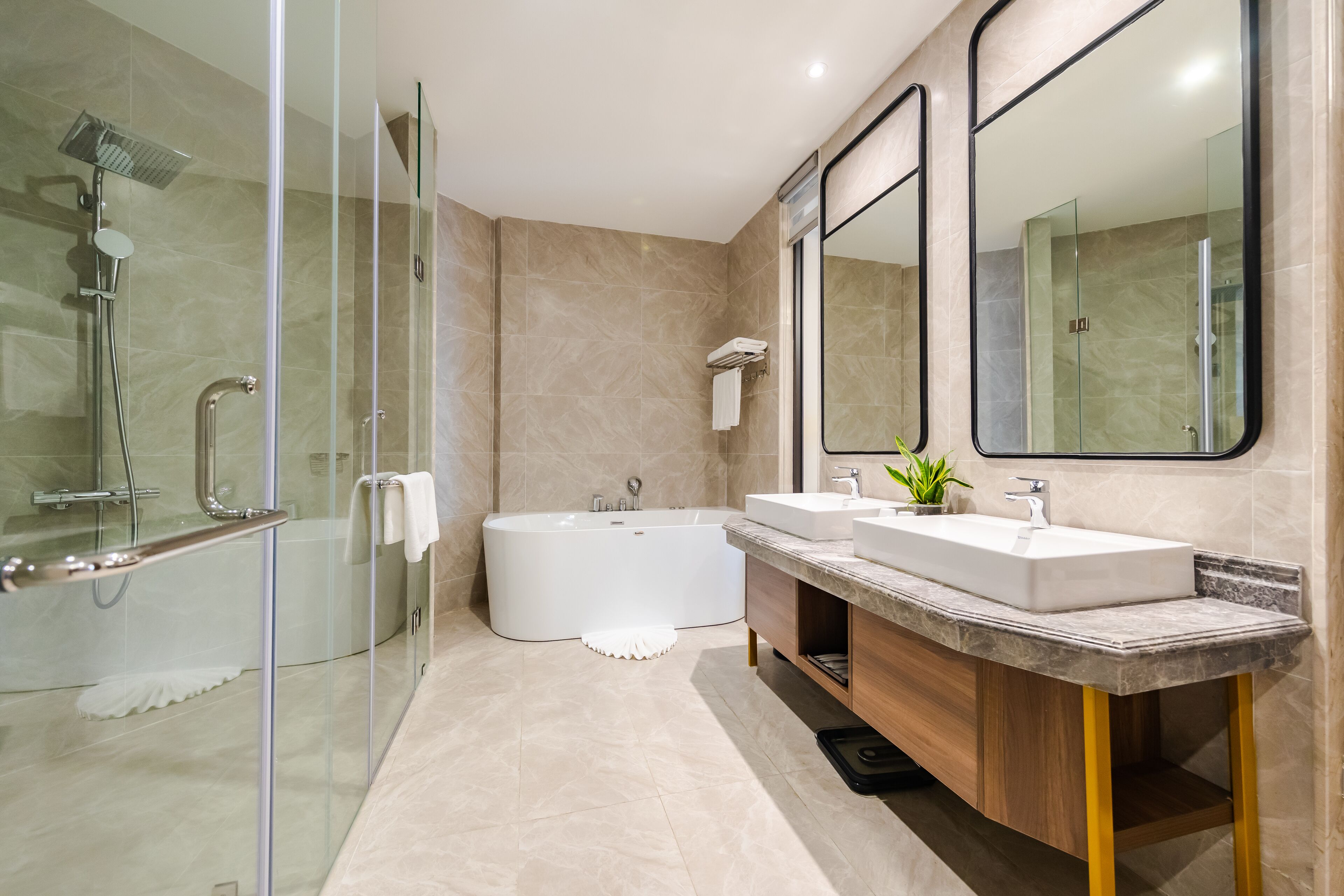 Ducha, artículos de tocador de diseñador, secador de pelo, batas