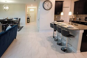 Villa, 5 Bedrooms, Private Pool, Garden View | Dining room - New Villa 5 Room all Include wet Park for Free (Davenport)