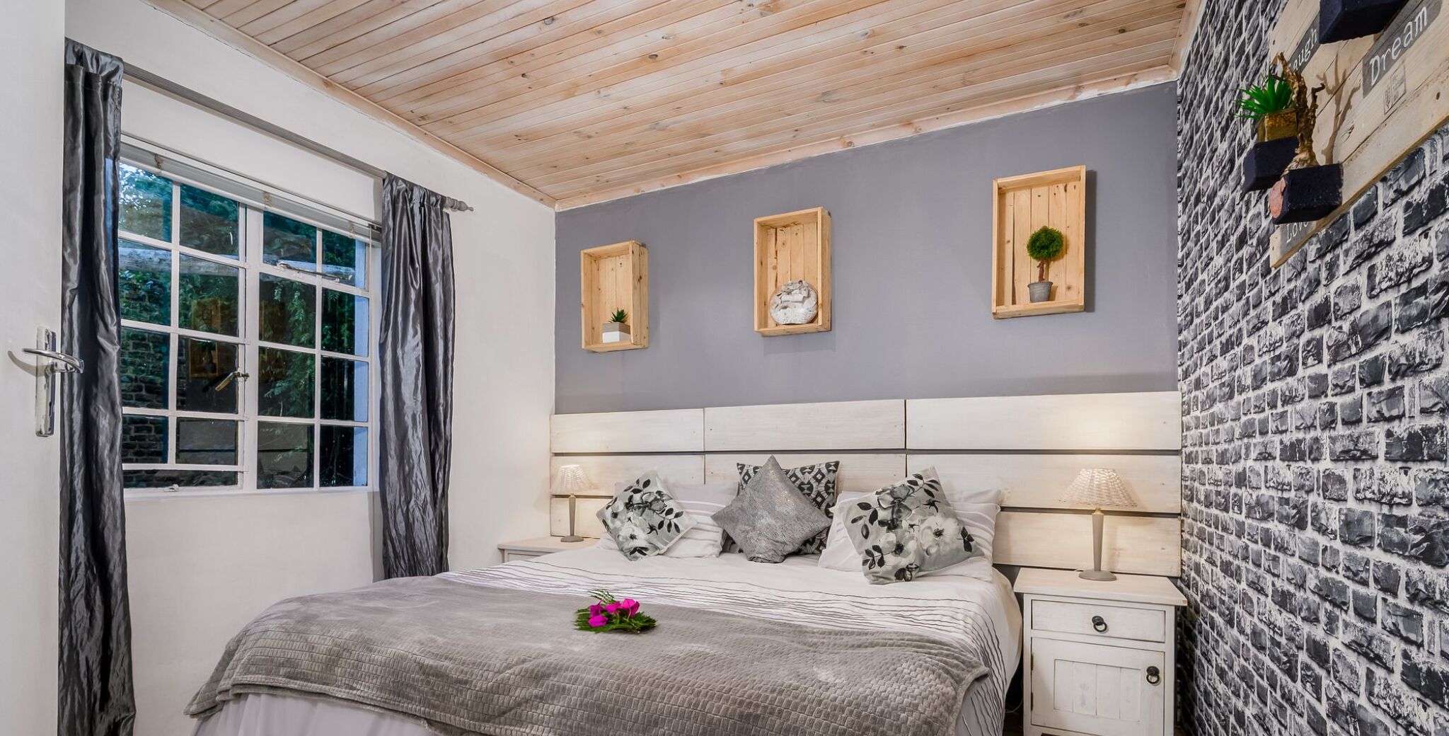 Chalet, 2 Bedrooms, Balcony | 2 bedrooms