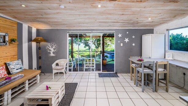 Unclassified image, 1 of 41, button - 302 On Old Seaview Road - Stargazer Cottage (Gqeberha (Port Elizabeth))