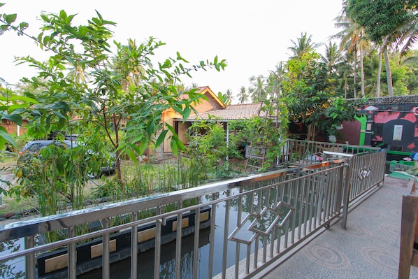 Balcony - OYO 1725 Banyu Asem Residence (Banyuwangi)