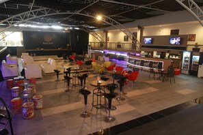 Bar (on property) - Royal Suite Hotel Balikpapan (Balikpapan)