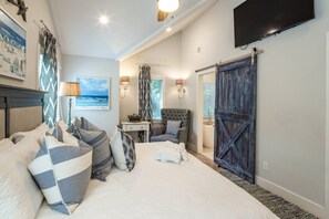 5 habitaciones, tabla de planchar con plancha, wifi y ropa de cama 
