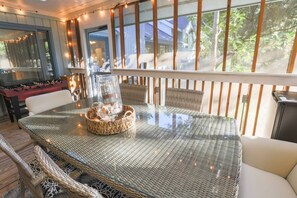 Unclassified image, 2 of 49, button