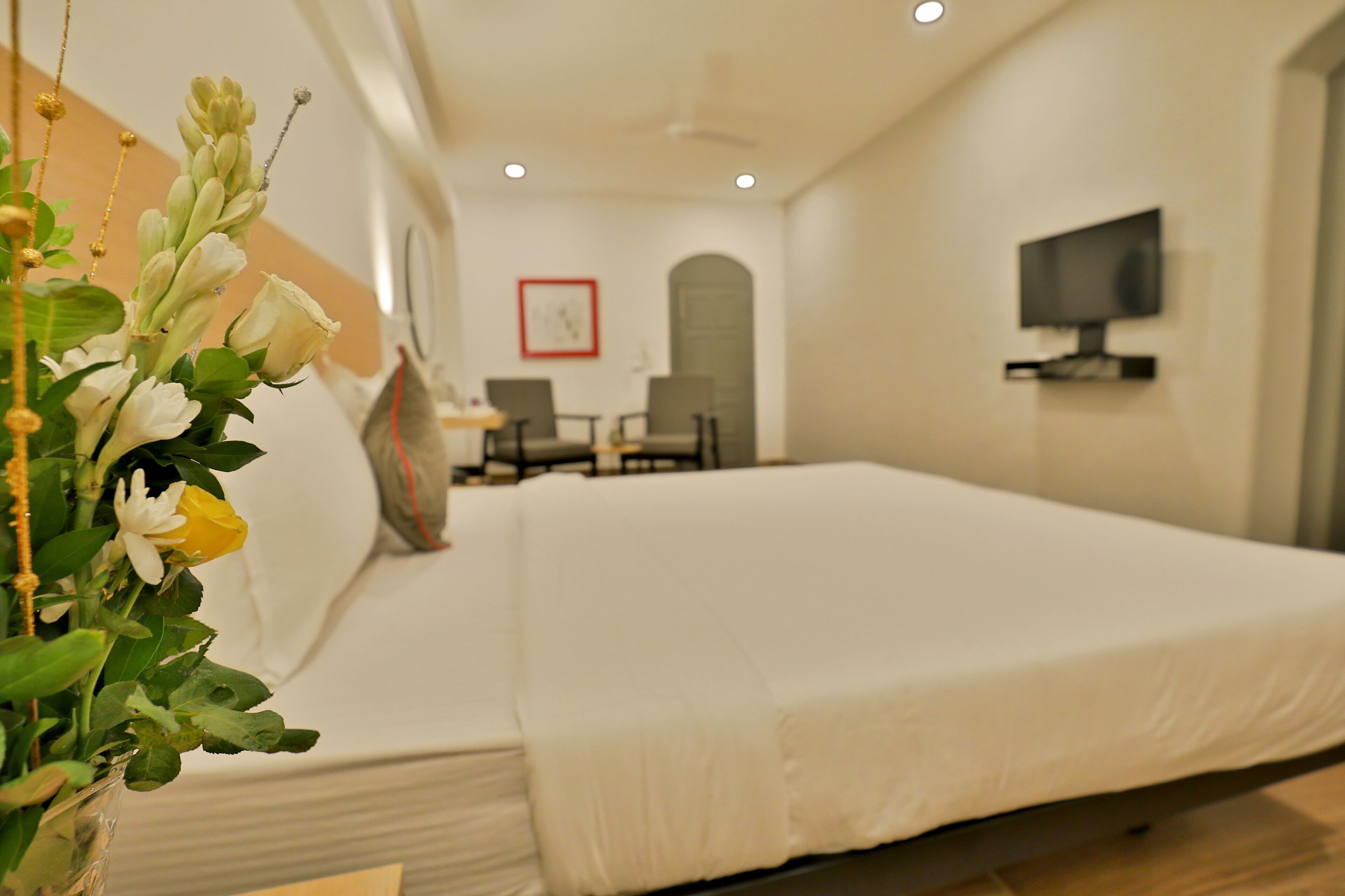 Superior Room | Desk, iron/ironing board, free WiFi, bed sheets
