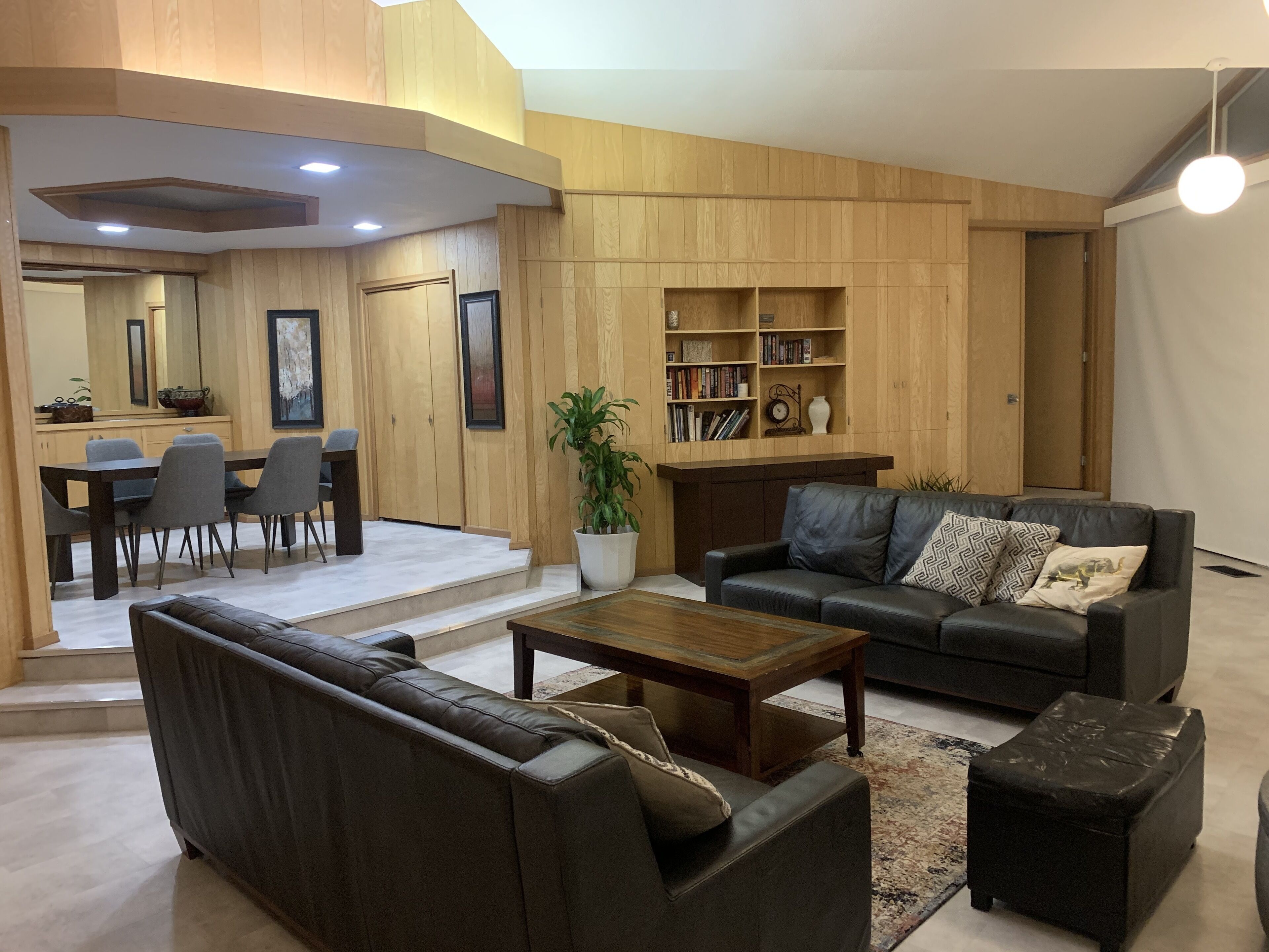 Del Prado Estate w/ Breathtaking views, Indoor Pool, Jacuzzi and a Snooker Table