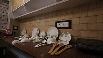 Comfort Room | Shared kitchen facilities