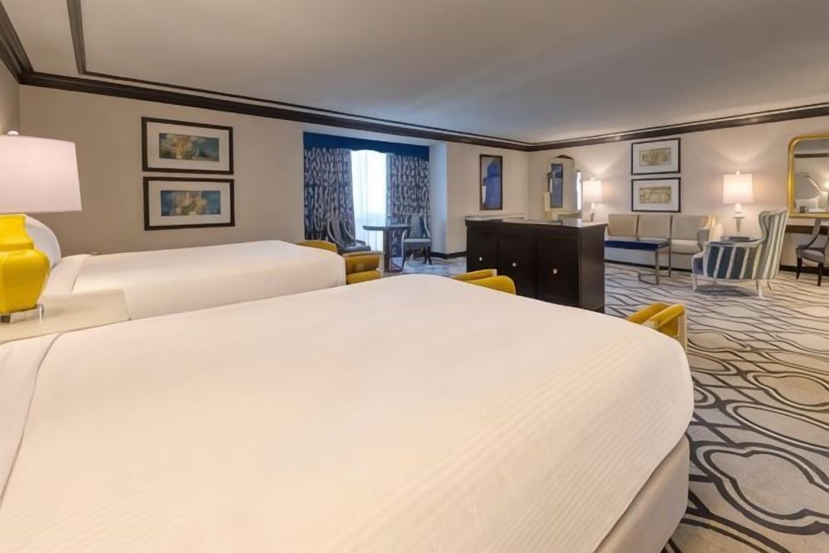 Bordeaux Imperial Suite 2 Queens