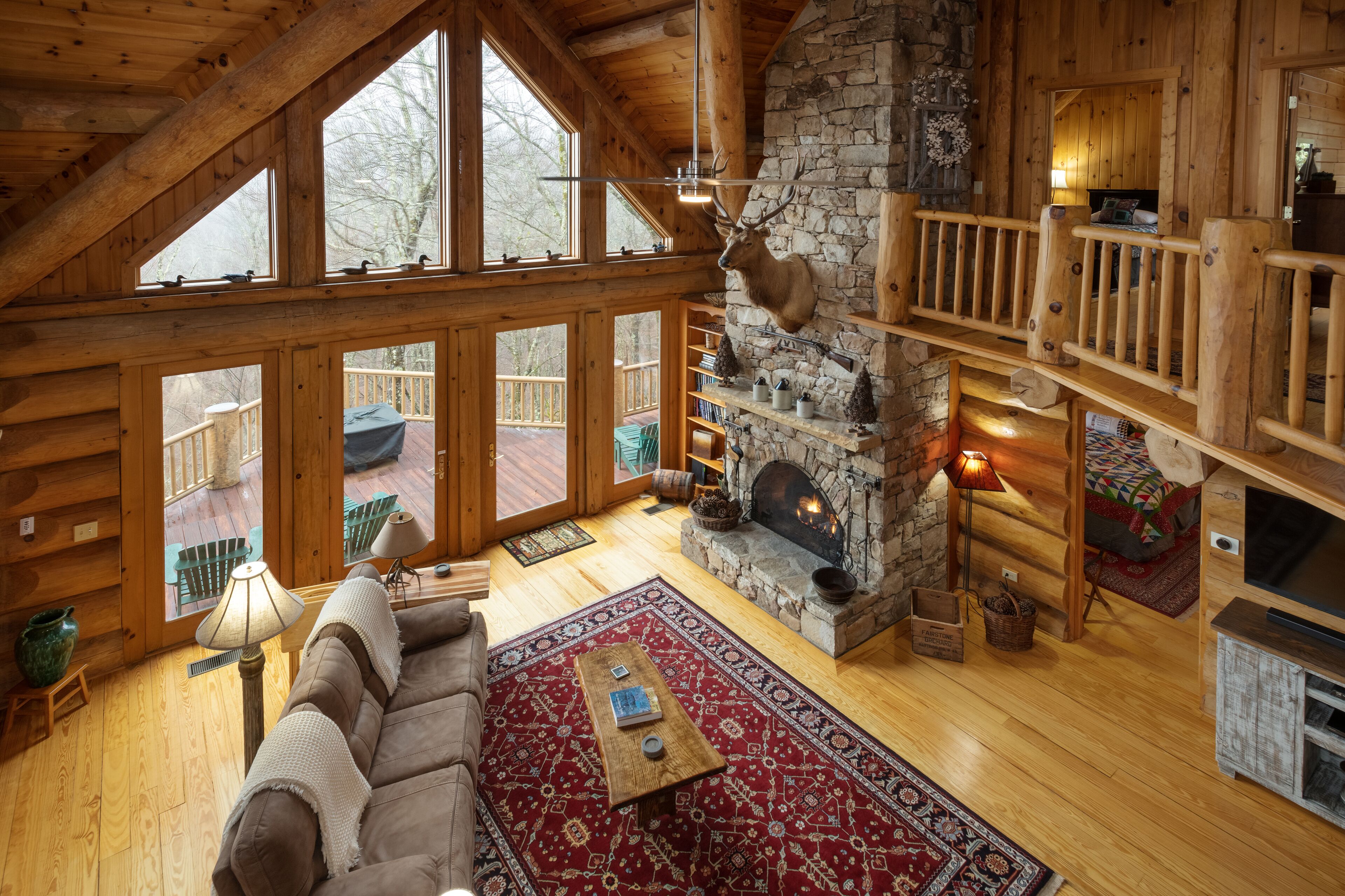 Amazing mountain views, centrally located near Boone-Banner Elk, pet-free