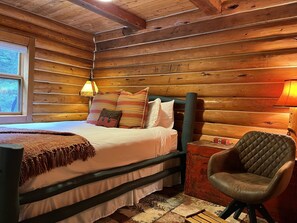 4 habitaciones, tabla de planchar con plancha, wifi y ropa de cama 