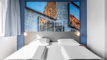 Tweepersoonskamer | Een bureau, geluiddichte muren, gratis wifi, beddengoed