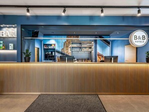 Lobby - B&B Hotel Schweinfurt-City (Schweinfurt)