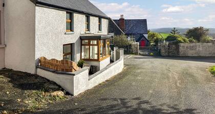3 bedroom accommodation in Mathry
