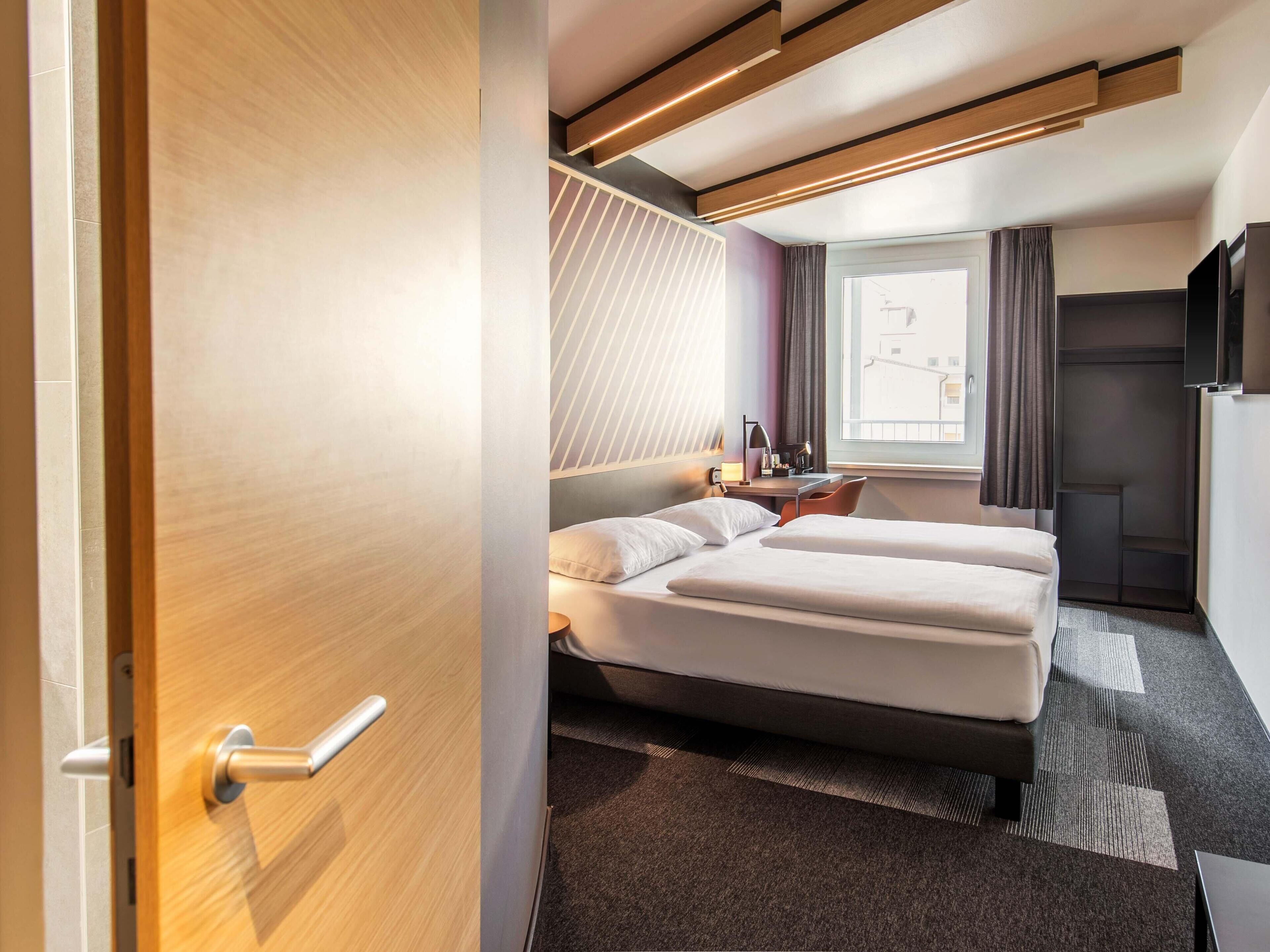 Premium Double Room | Desk, laptop workspace, soundproofing, free WiFi