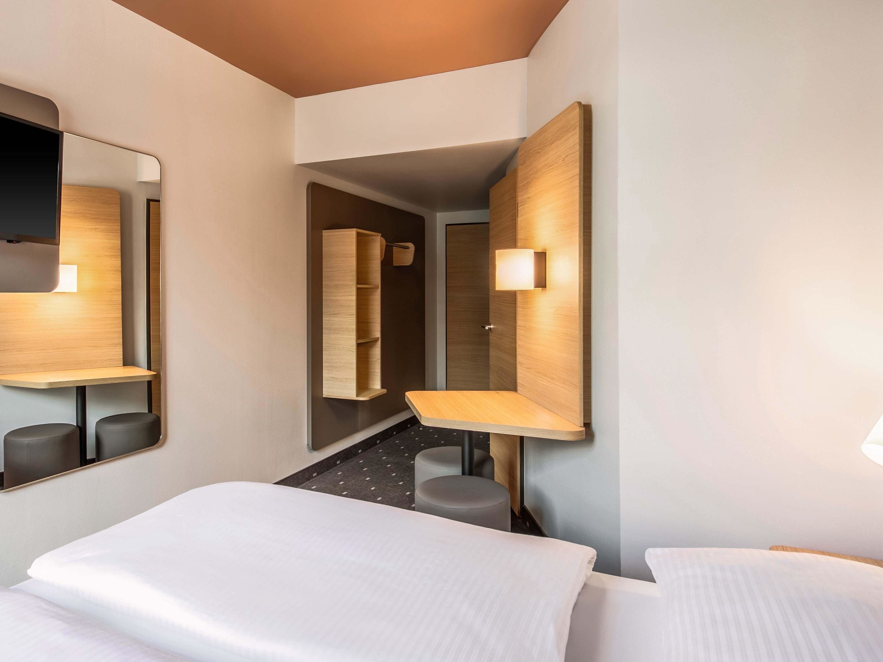 双人房 | 办公桌、笔记本电脑工作区、隔音、免费 WiFi