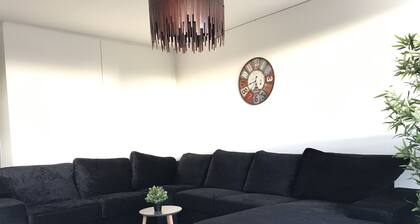 Apartment at 9th floor, 2.5 km from Zug center