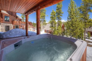 Powder Ridge Cabin | 7 Rose Bud | Spa