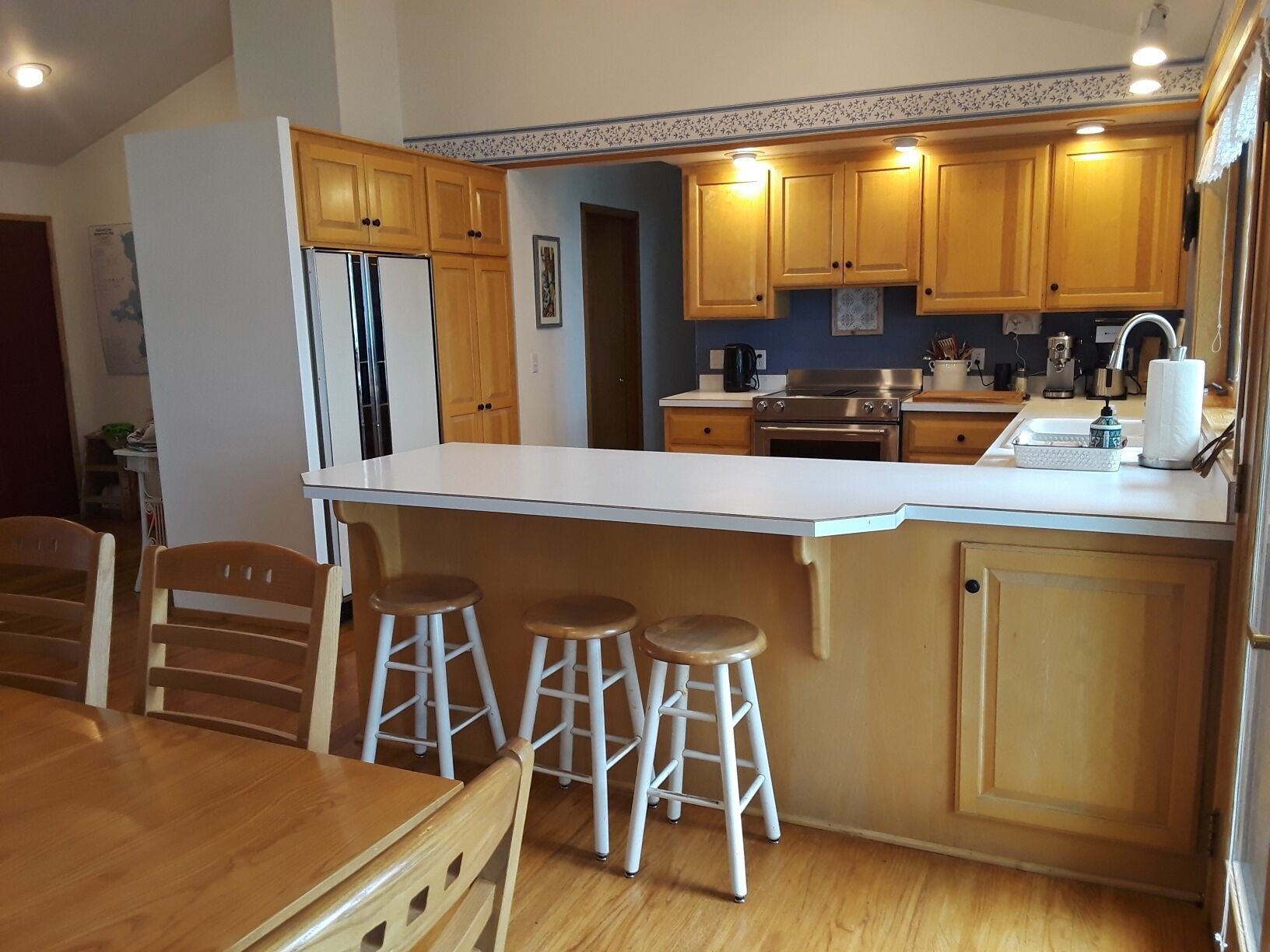 Flathead Lakefront, Private Dock, Close to Ski Resorts and Glacier National Park