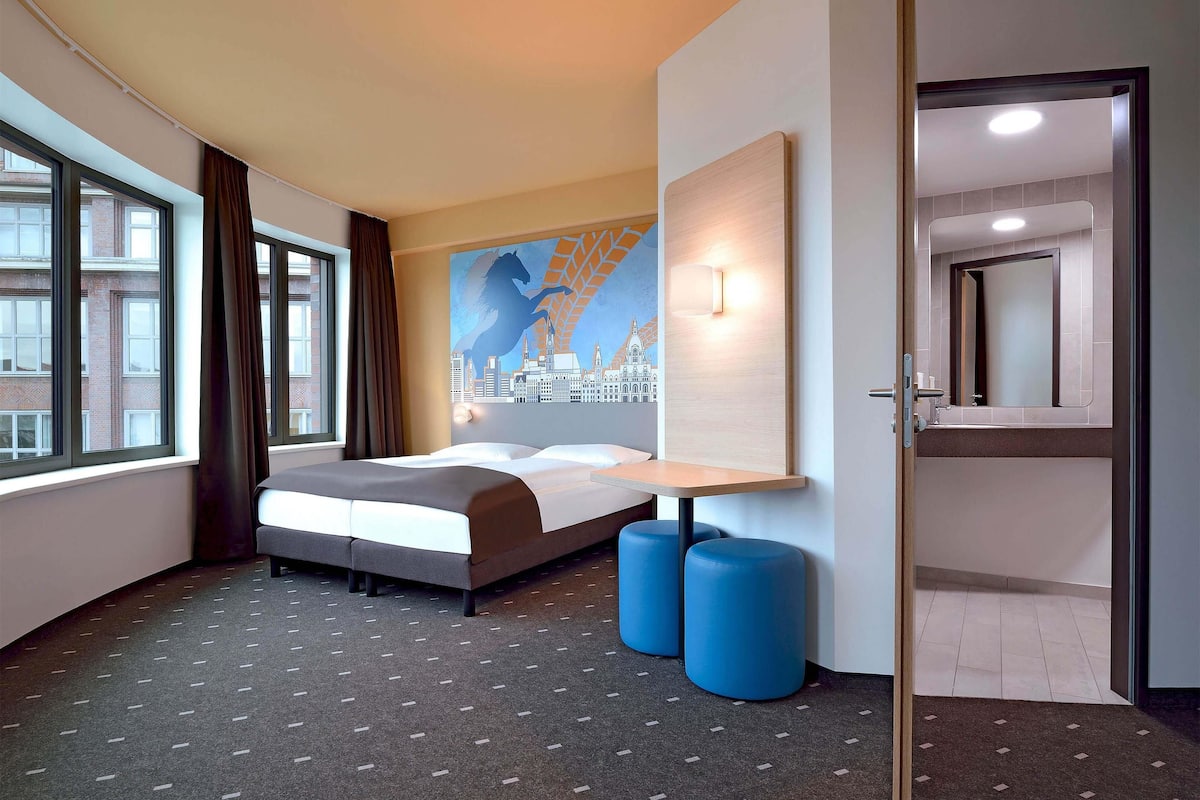 Camera con letto matrimoniale o 2 letti singoli | 1 camera, Wi-Fi gratuito, lenzuola